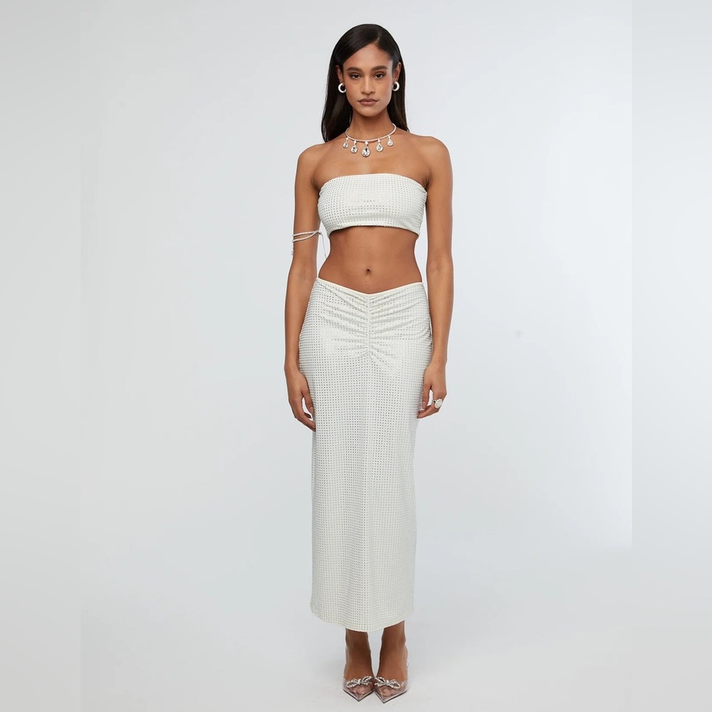 Weworewhat SET - Crystal Midi Skirt and Bandeau Top (Color Ecru)